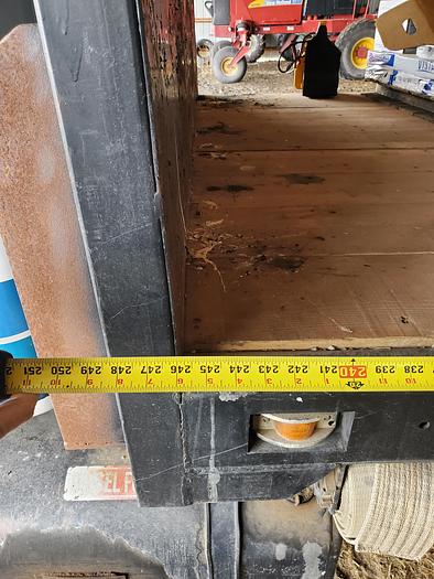 Used 1993 International 4900 Flatbed Truck w/ 20' Bed