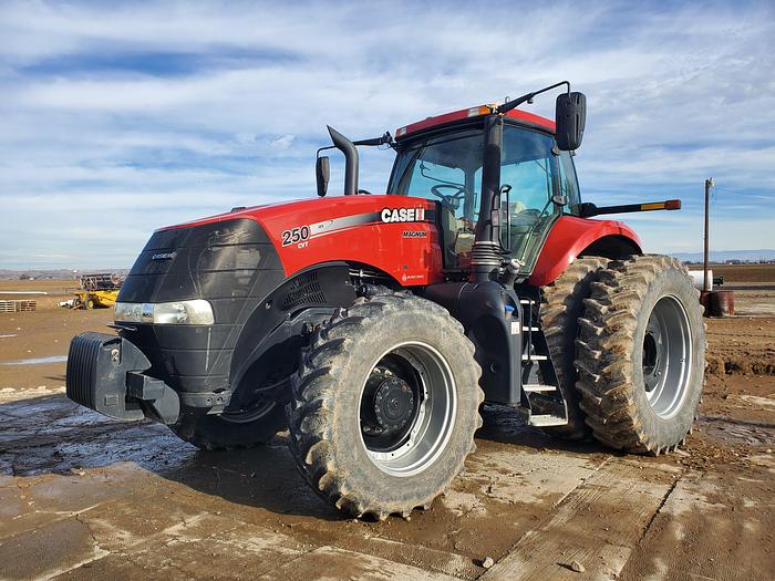 Used 2014 Case IH Magnum 250 CVT Tractor w/ 1900 hrs