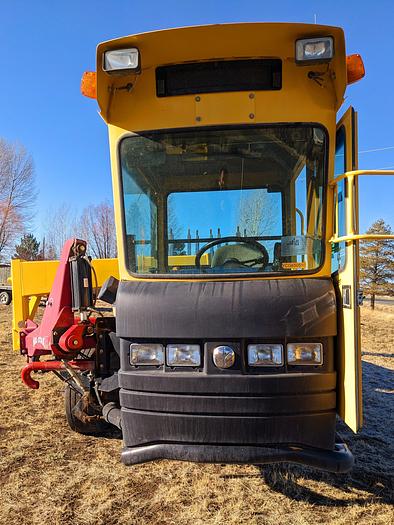 Used 2013 New Holland H9880 Balewagon w/ Mil-Stak + Small Chute - 3400 hrs