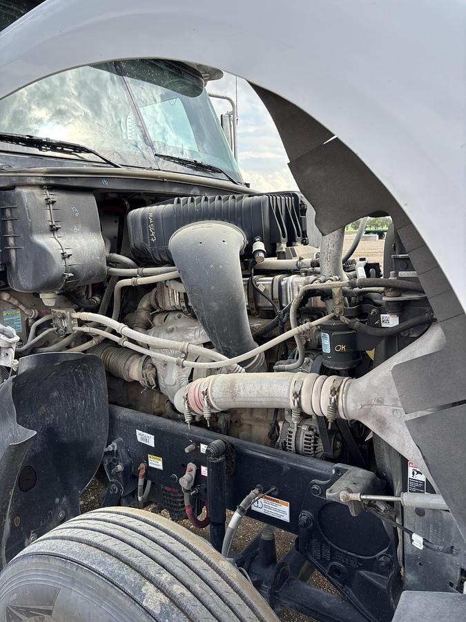 Used 2021 Freightliner 122SD Truck w/ 540k mls