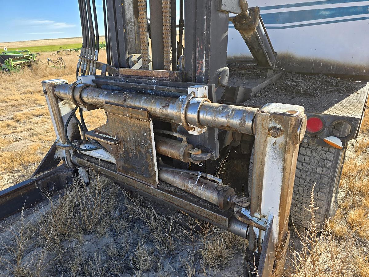 Used International Truck w/ Hay Squeeze