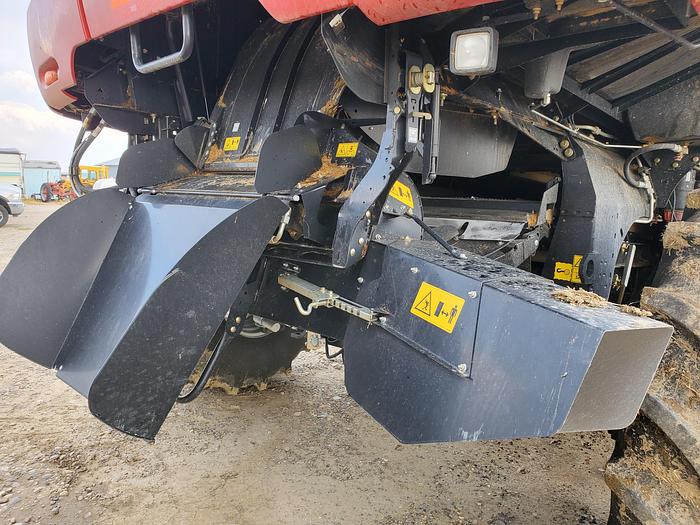 Used 2020 Case IH 9250 Combine w/ 1300 eng hrs
