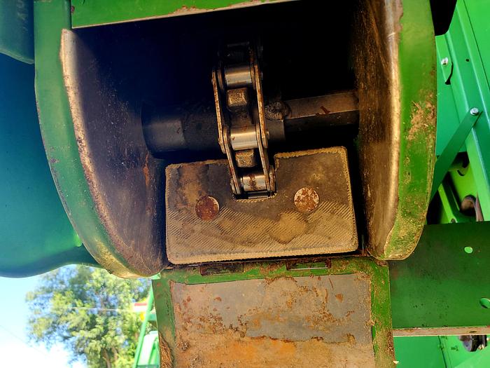 Used 2003 John Deere 9550 Combine w/ 2 Headers ** Superb Condition **