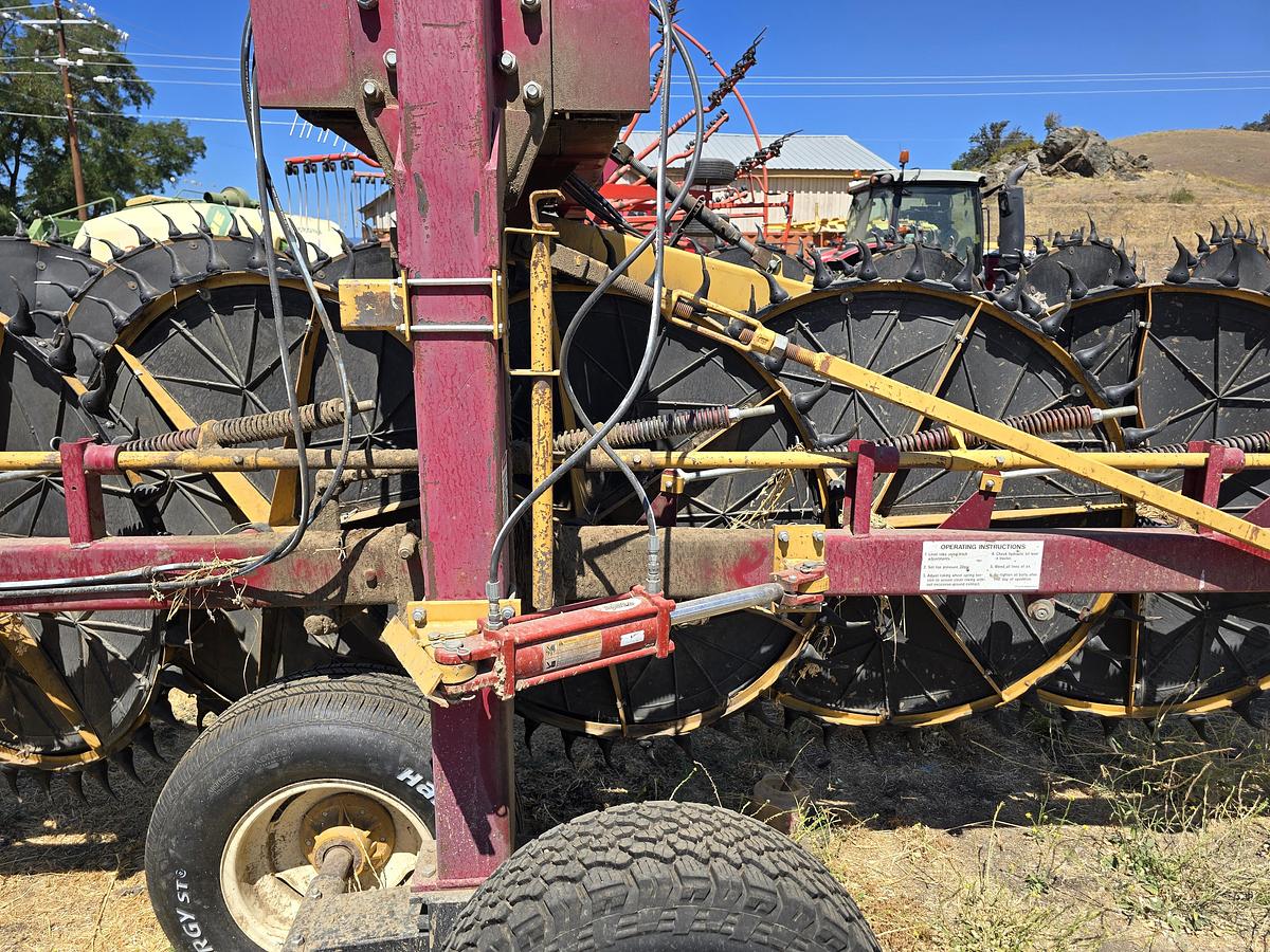 Used Darf 1017FDB Wheel Rake