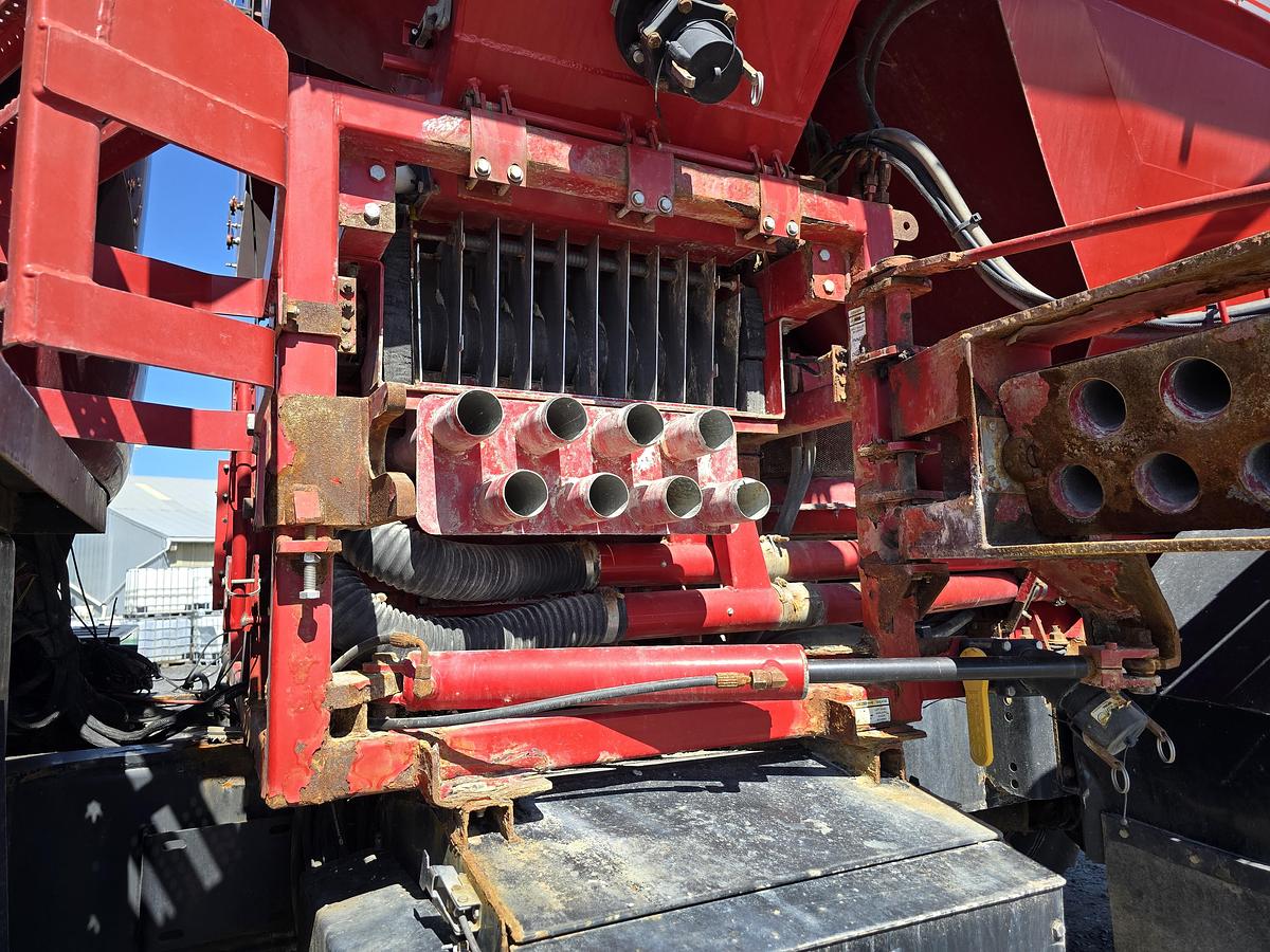 Used 2015 Case Titan 3530 Floater w/ 810 Flex-Air Applicator