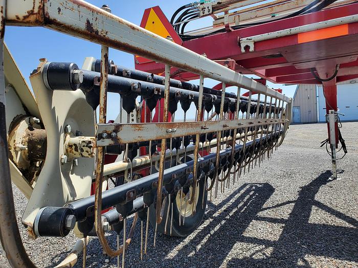 Used TwinStar 2030 Hay Rake