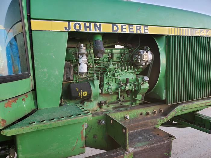 Used 1981 John Deere 4440 Tractor w/ Loader