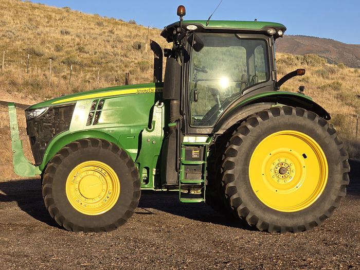 Used 2012 John Deere 7215R Tractor w/ Loader - 5000 hrs