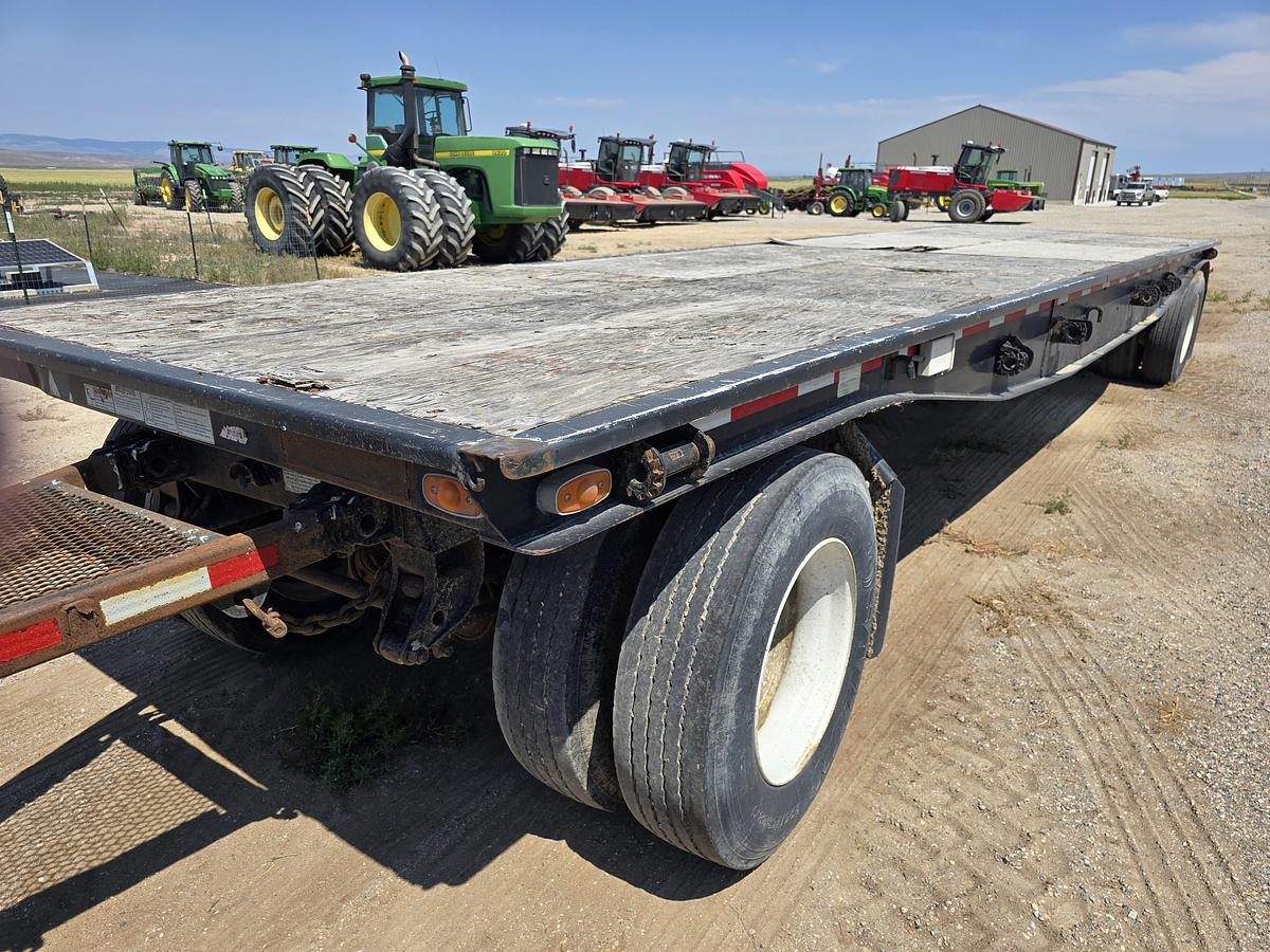 Used 2018 52' Fontaine Lead + 30' Western Pup Hay Trailer Set (2 Available)