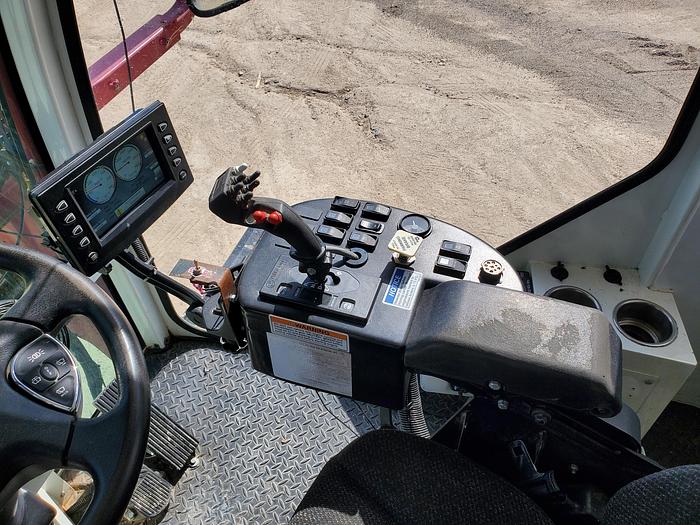 Used 2017 Stinger 6500 Bale Stacker w/ 3100 hrs