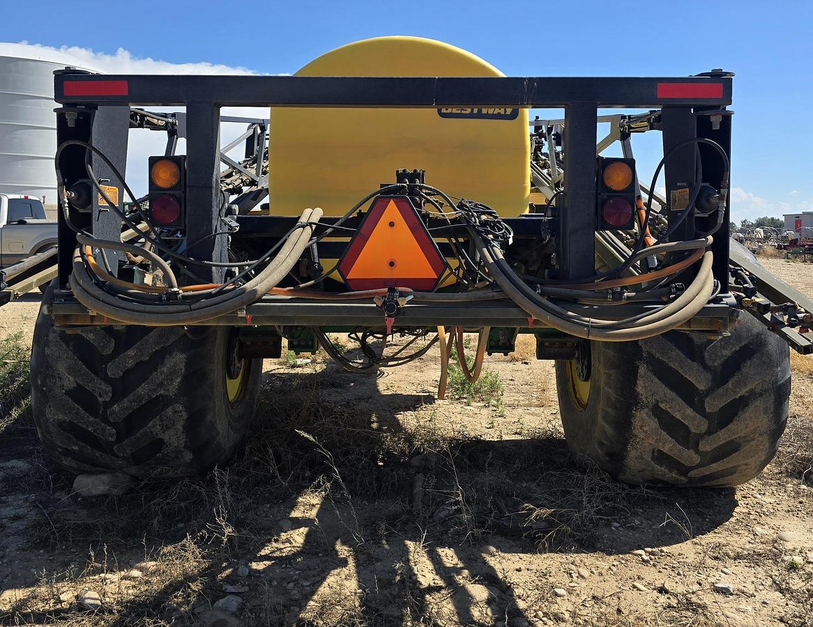 Used 80' BestWay 1000 Sprayer