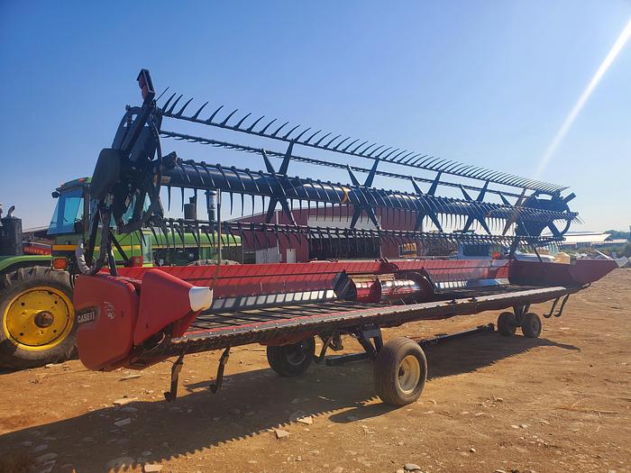 Used 2018 30' Case 3152 Draper Header