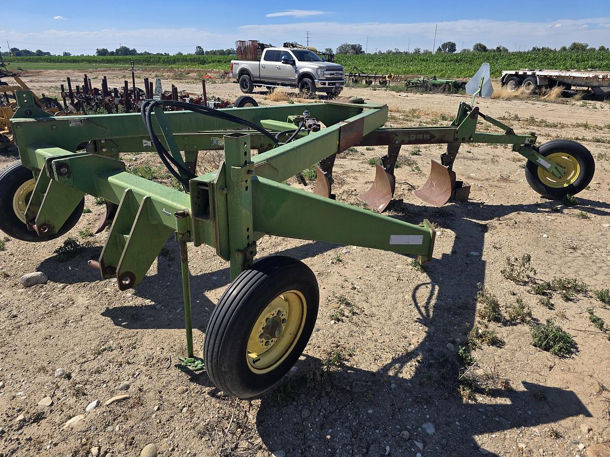 Used John Deere 965 Plow - 6 Bottom