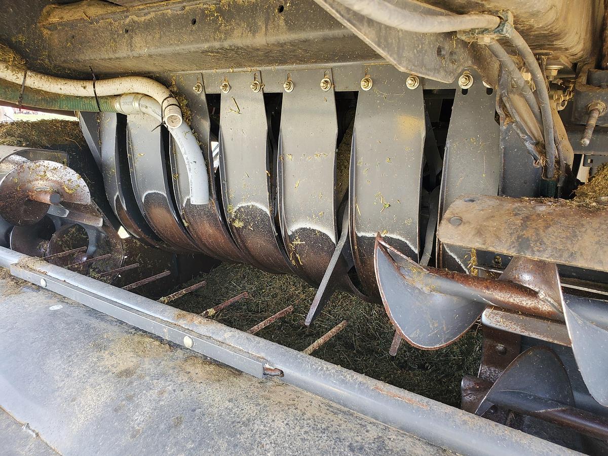 Used 2012 Massey Ferguson 2170 Baler w/ Gazeeka