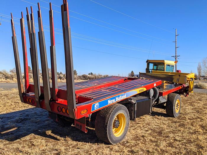 Used 2013 New Holland H9880 Balewagon w/ Mil-Stak + Small Chute - 3400 hrs