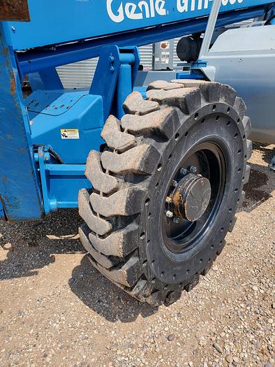 Used 2006 Genie GTH-1056 Telehandler w/ 3800 hrs
