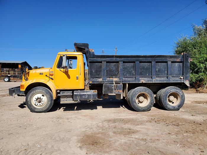 Used 2000 International 4900 Dump Truck