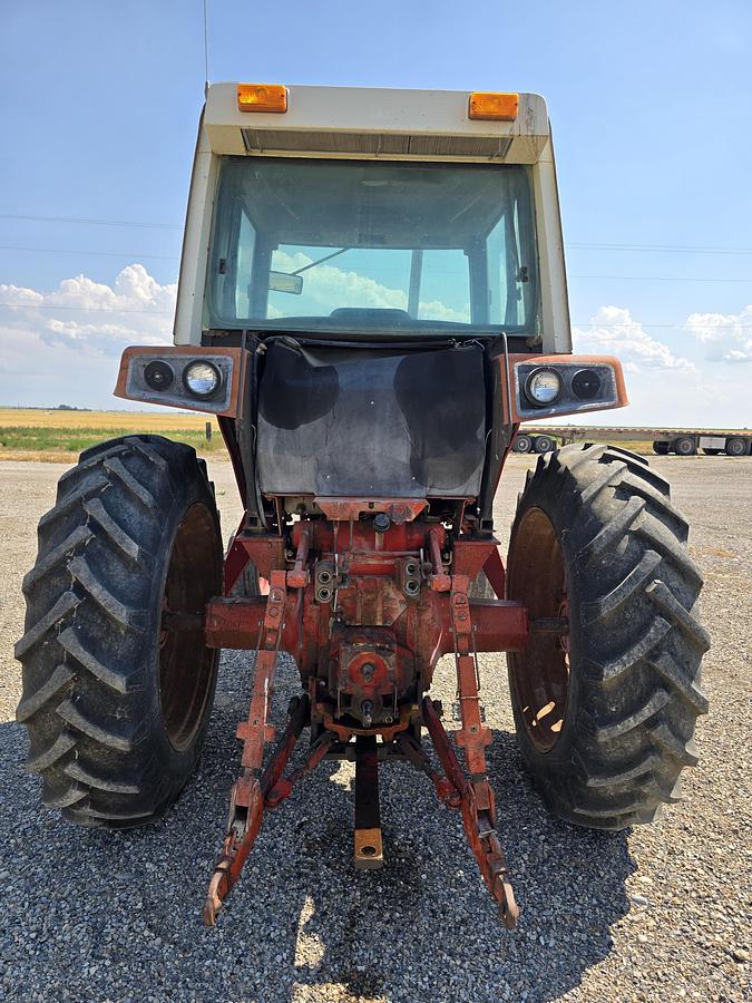 Used International 886 Tractor