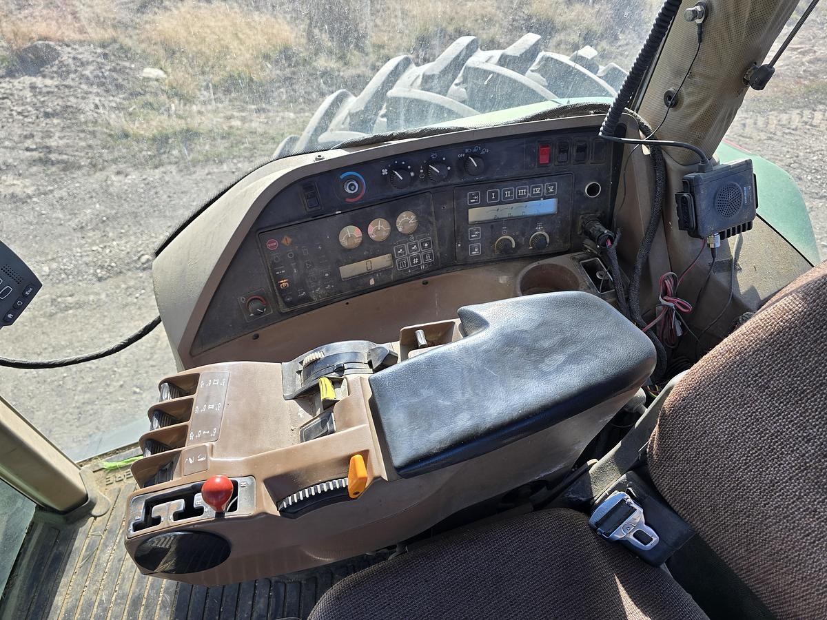 Used 1996 John Deere 8400 Tractor