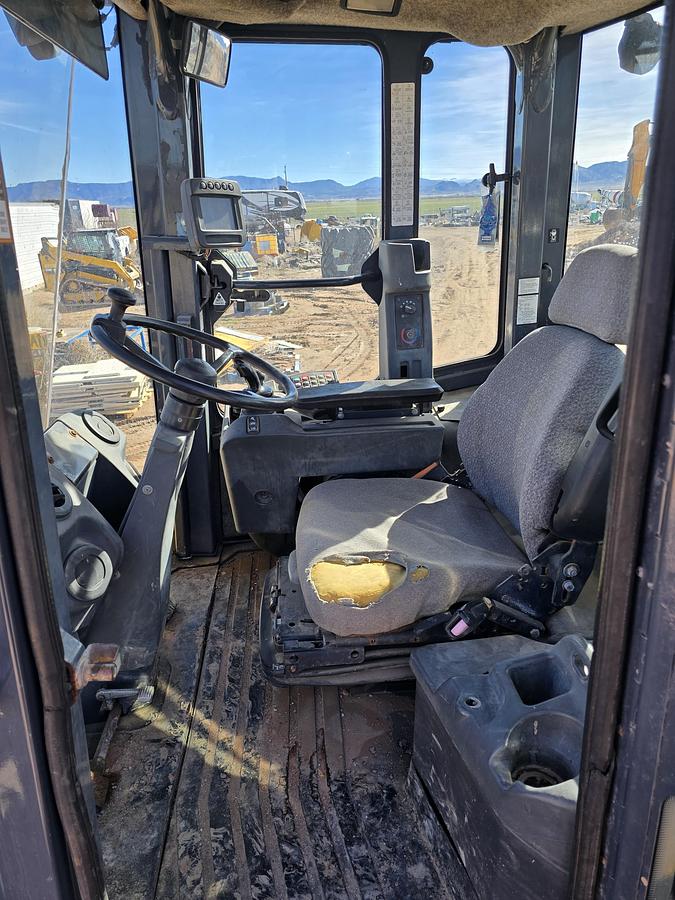 Used 2013 John Deere 544K Wheel Loader