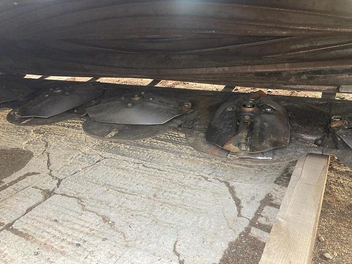 Used 16' John Deere 500R Rotary Hay Header