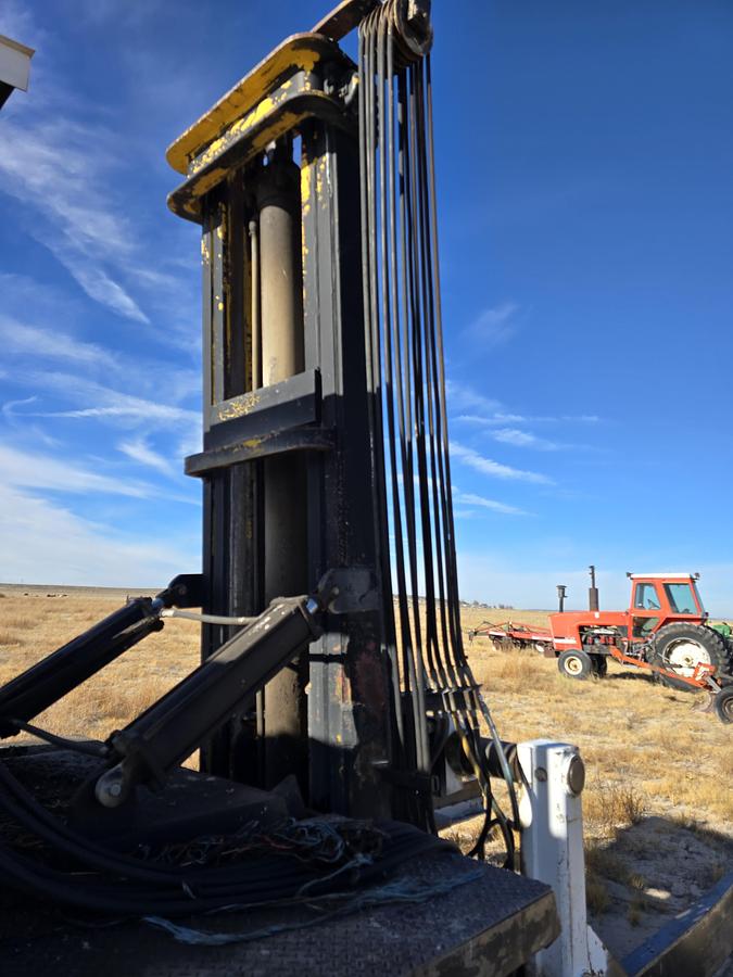 Used International Truck w/ Hay Squeeze