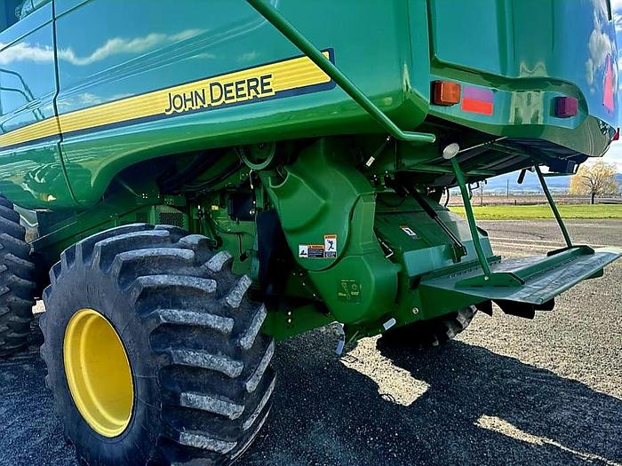 Used 2009 John Deere 9770 STS Combine ** Excellent Condition **