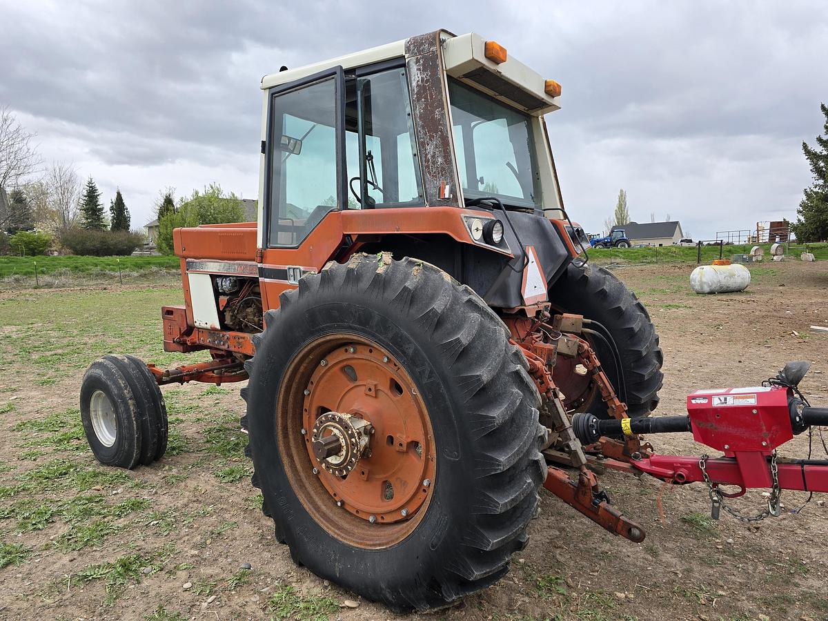 Used International 1486 Tractor w/ Loader