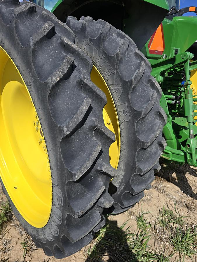 Used 2012 John Deere 8285R Tractor w/ IVT