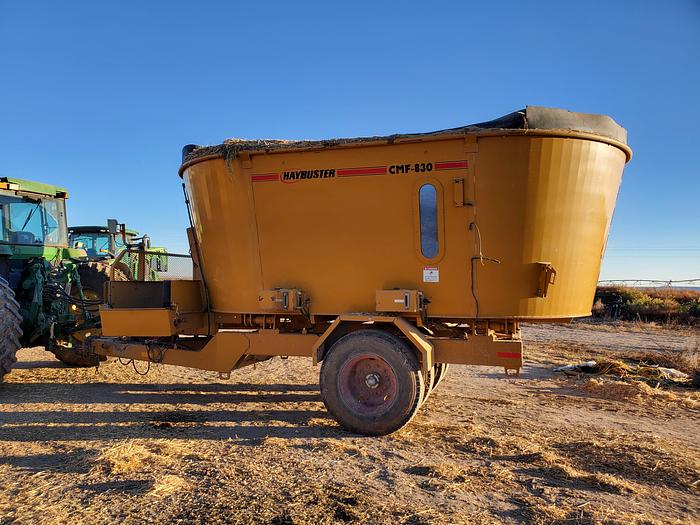 Used 2014 HayBuster CMF-830 Vertical Feed Mixer