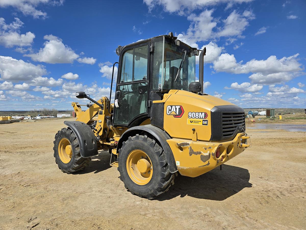 Used 2022 Caterpillar 908M Wheel Loader ** Going to Auction **