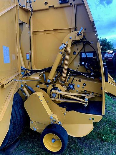 Used 2022 Vermeer 605N Rounnd Baler ** only 1300 Bales **