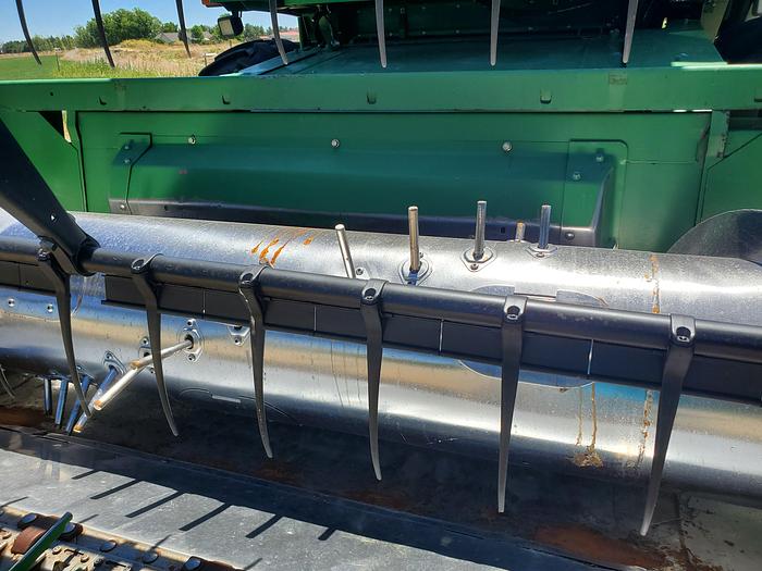 Used 2003 John Deere 9550 Combine w/ 2 Headers ** Superb Condition **