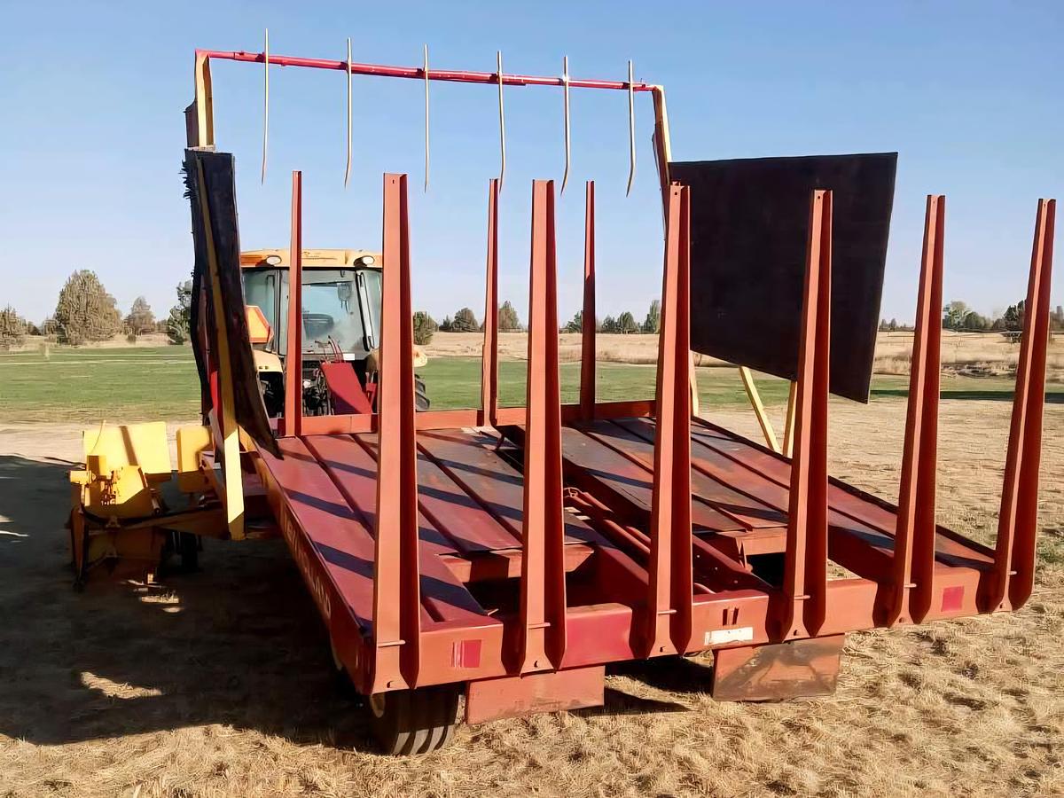 Used New Holland 1033 Balewagon