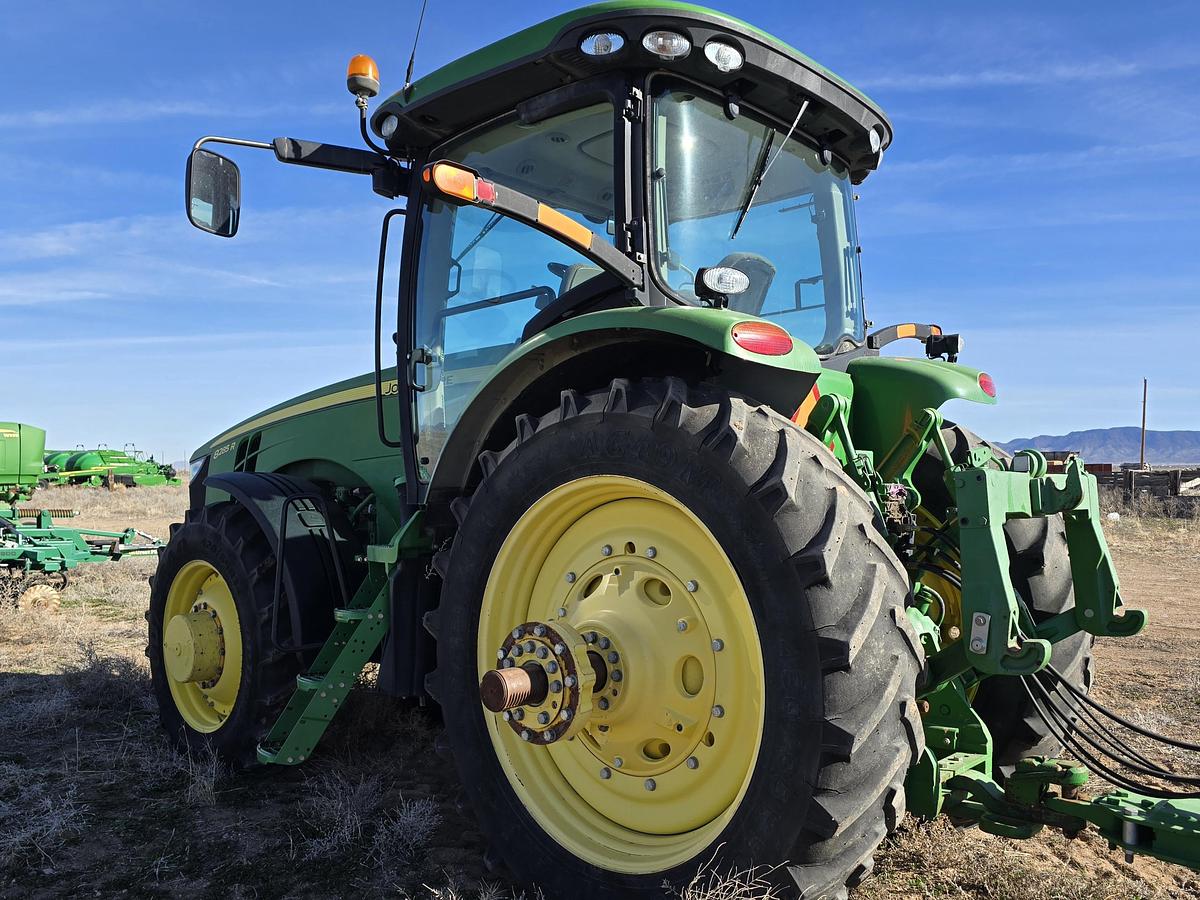 Used John Deere 8285R Tractor w/ 4200 hrs + Duals