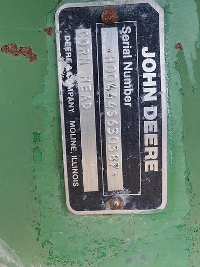 Used 8R22 John Deere 444 Corn Header