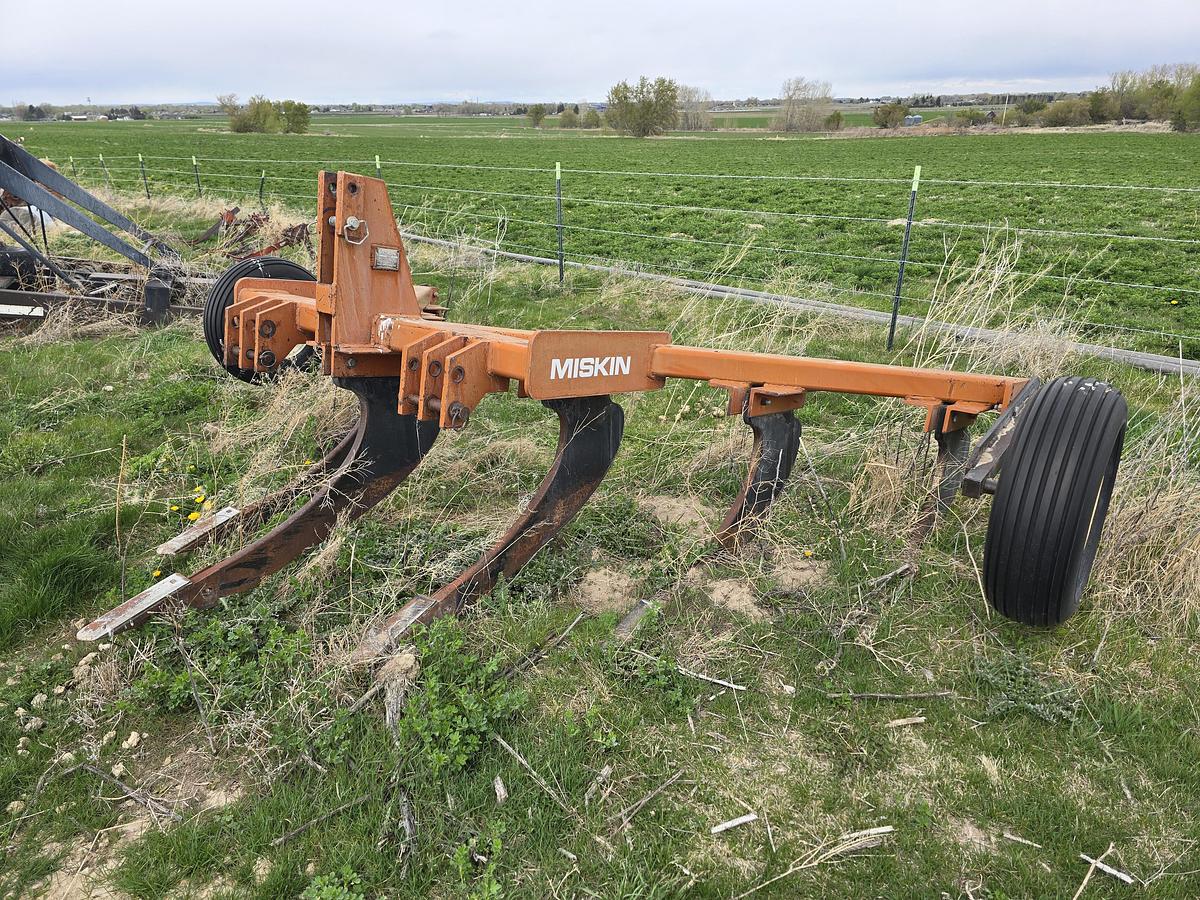 Used Miskin S-207 Ripper - 7 Shank