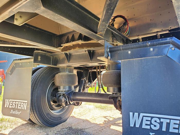 Used 2021 Western Hopper Trailer Set - 38' + 20'