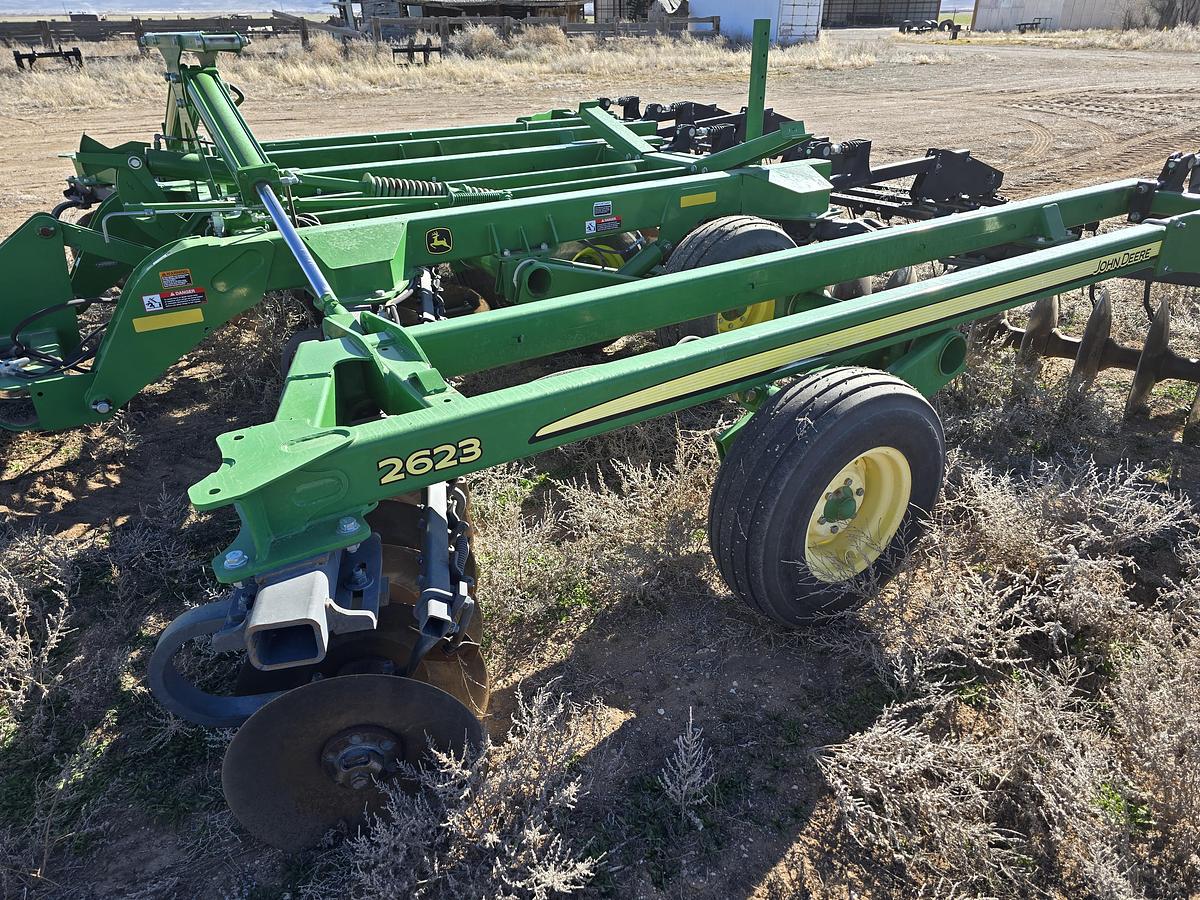Used 20' John Deere 2623 Tandem Disk