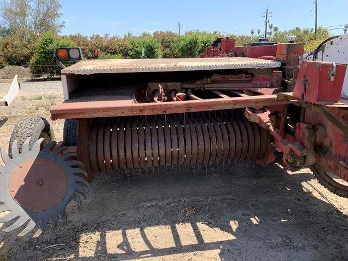 Used Freeman 370T 14X22 Chambered baler