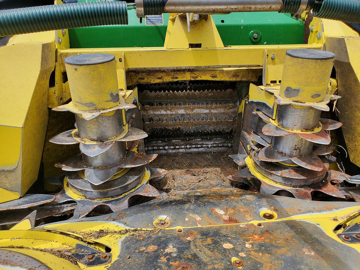 Used 2016 John Deere 8400 Forage Harvester w/ 2 Headers **2300 Hrs**