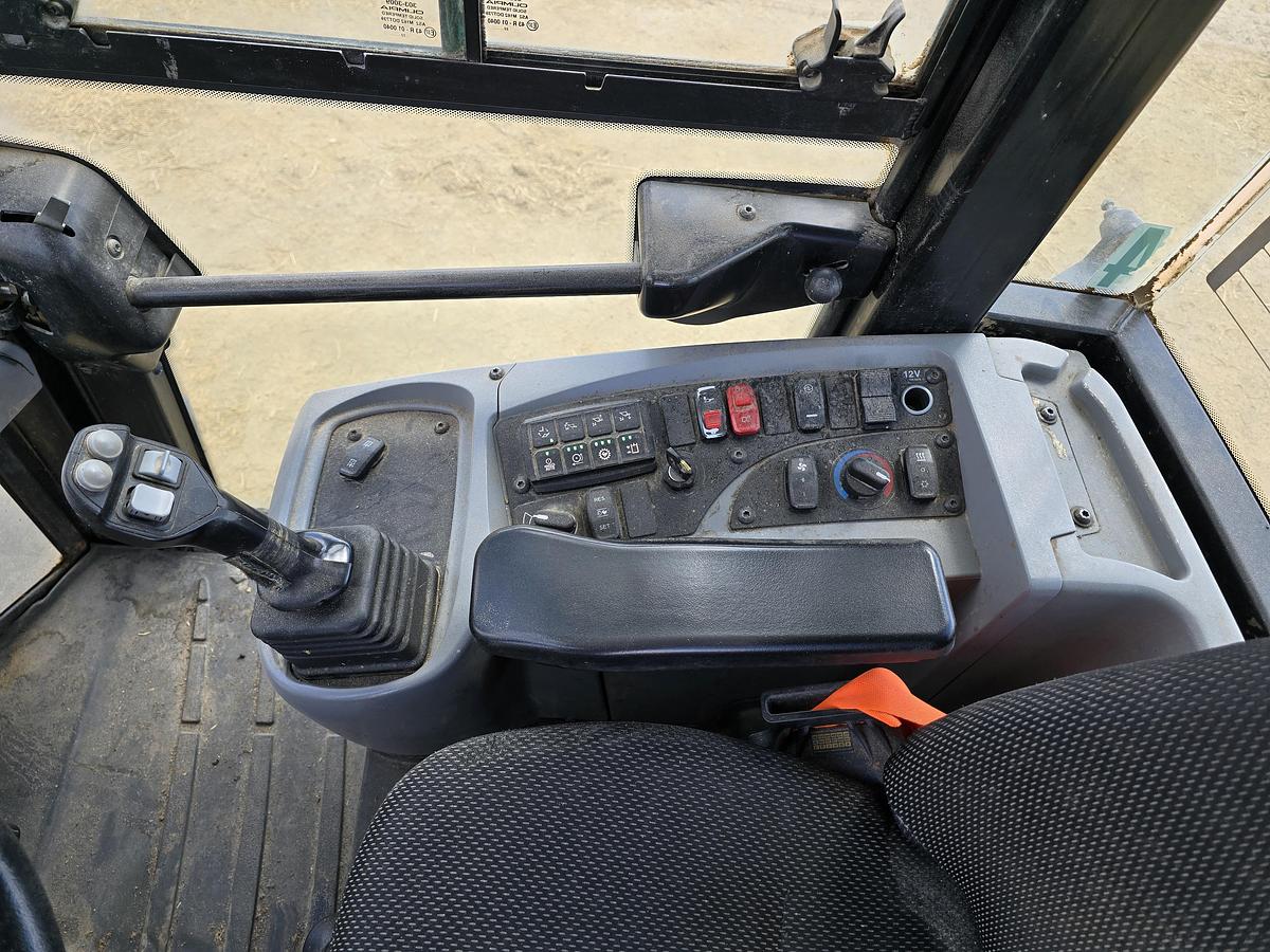 Used 2023 Caterpillar 910 Wheel Loader ** Going to Auction **