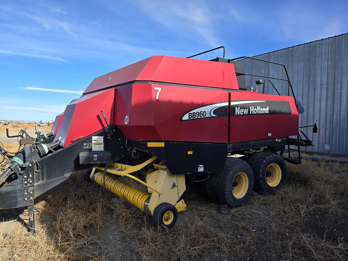 Used 2007 New Holland BB960A Baler - 3x4