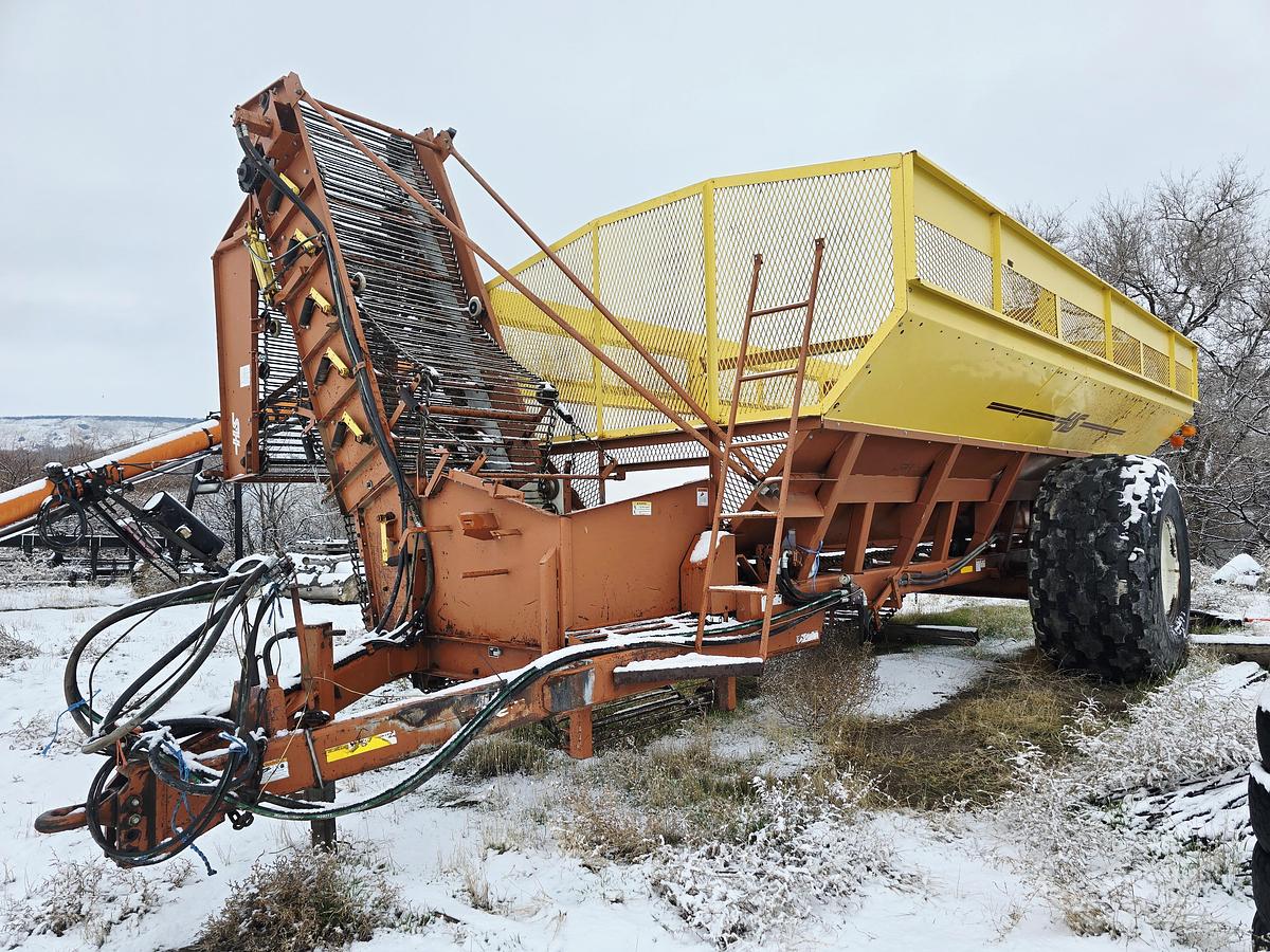 Used H&S 30-Ton Sugar Beet Cart