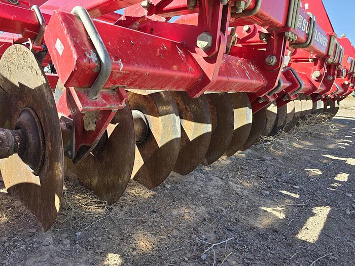 Used 2016 40' Sunflower 6433 Mulch Finisher
