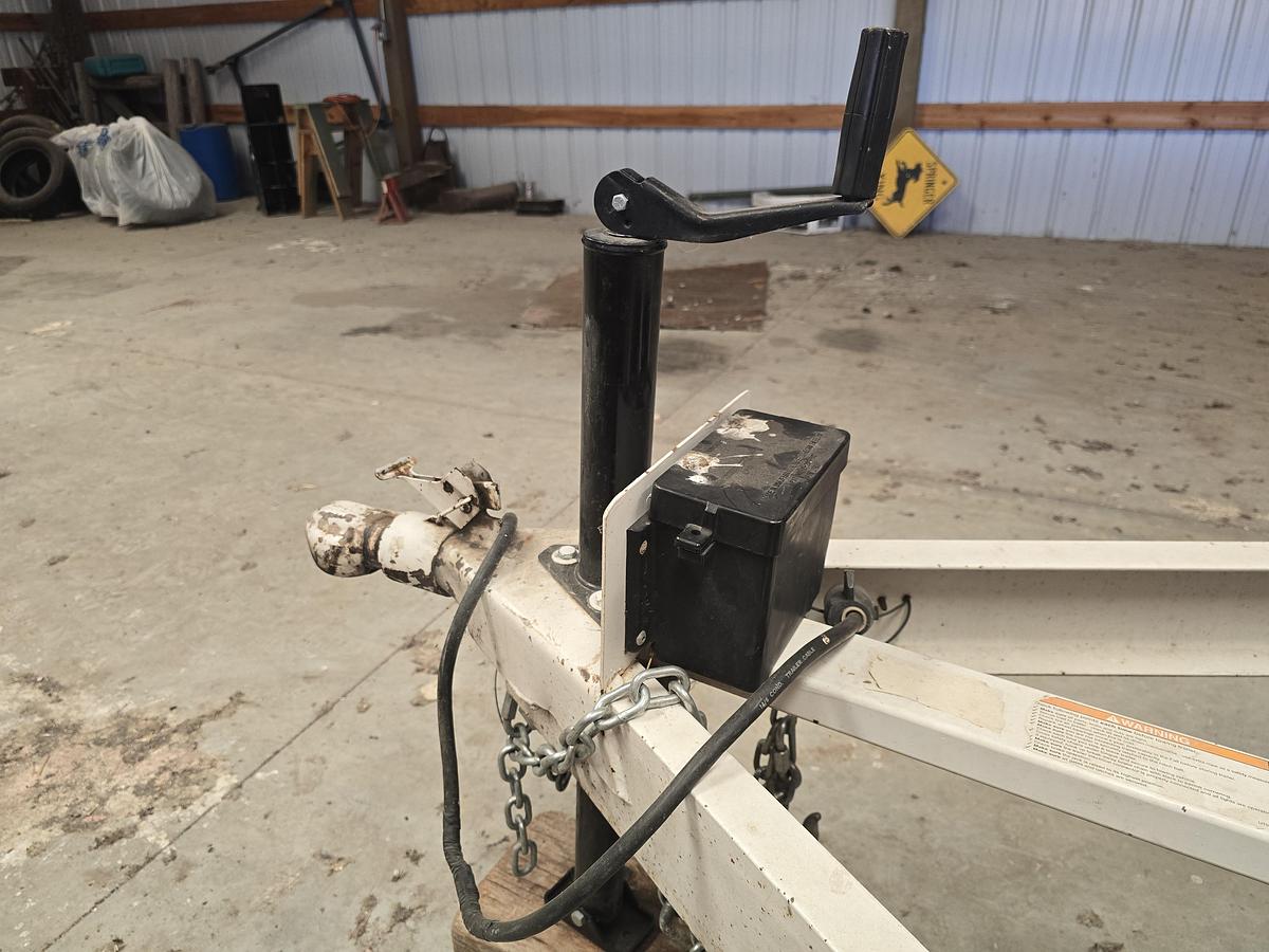 Used 2001 C&B 16' Flatbed Equipment Trailer