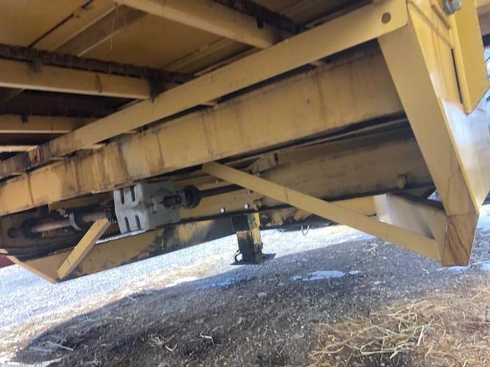 Used NewHouse C5000 Bale Processor / Feeder ** Excellent Condition **