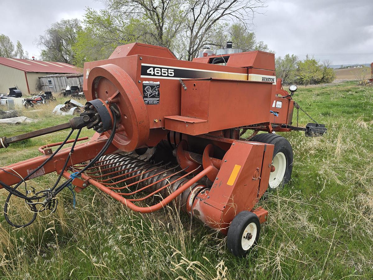 Used 1999 Hesston 4655 Baler