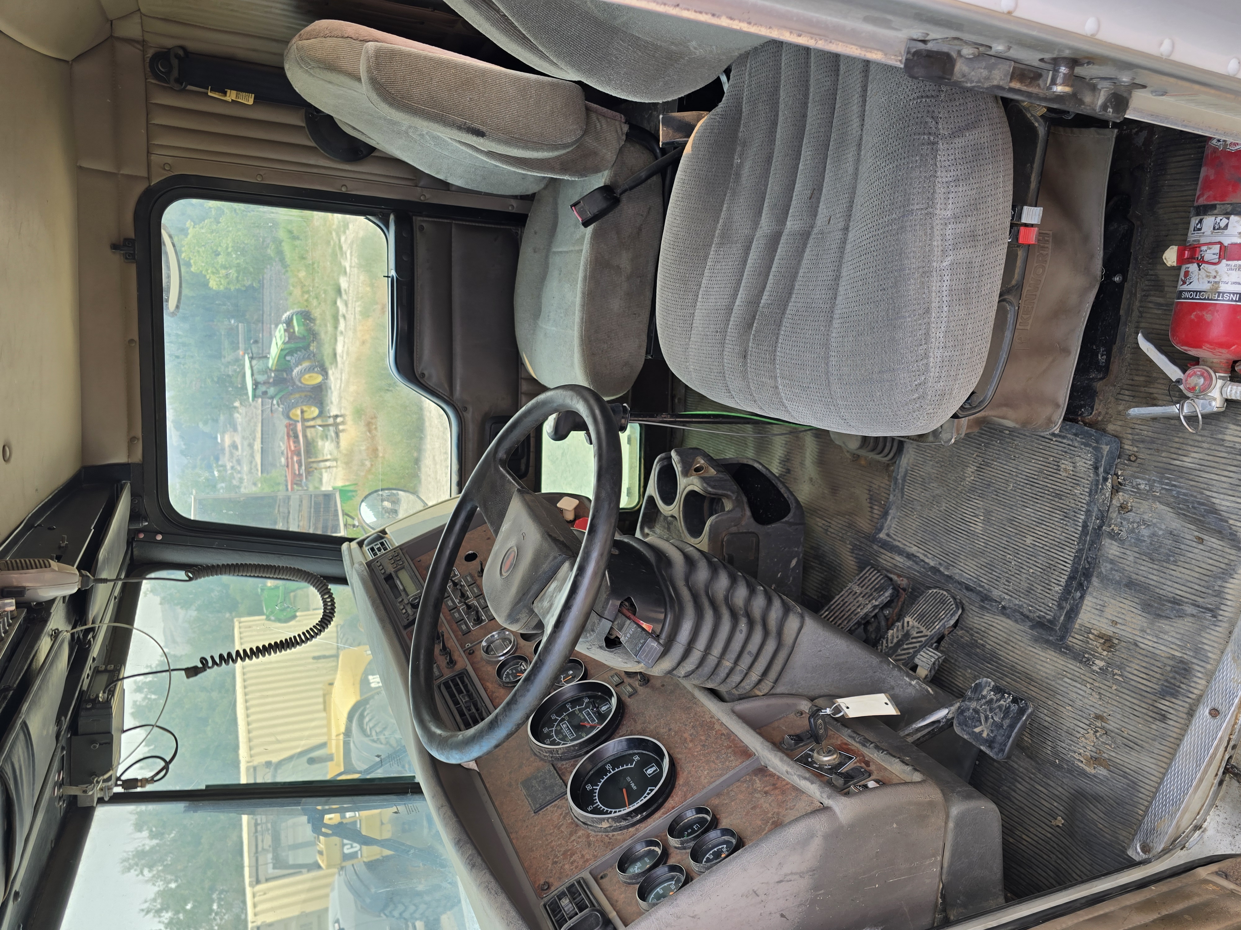 Used 2004 Kenworth T800 Truck w/ 330k Miles