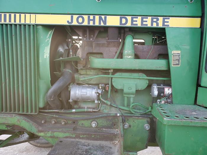 Used 1981 John Deere 4440 Tractor w/ Loader
